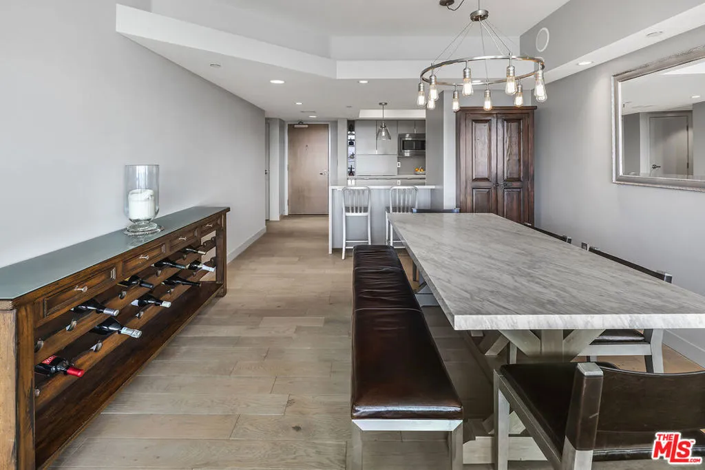 13700 Marina Pointe Drive 1620, Marina Del Rey, California 90292 home-pic-11