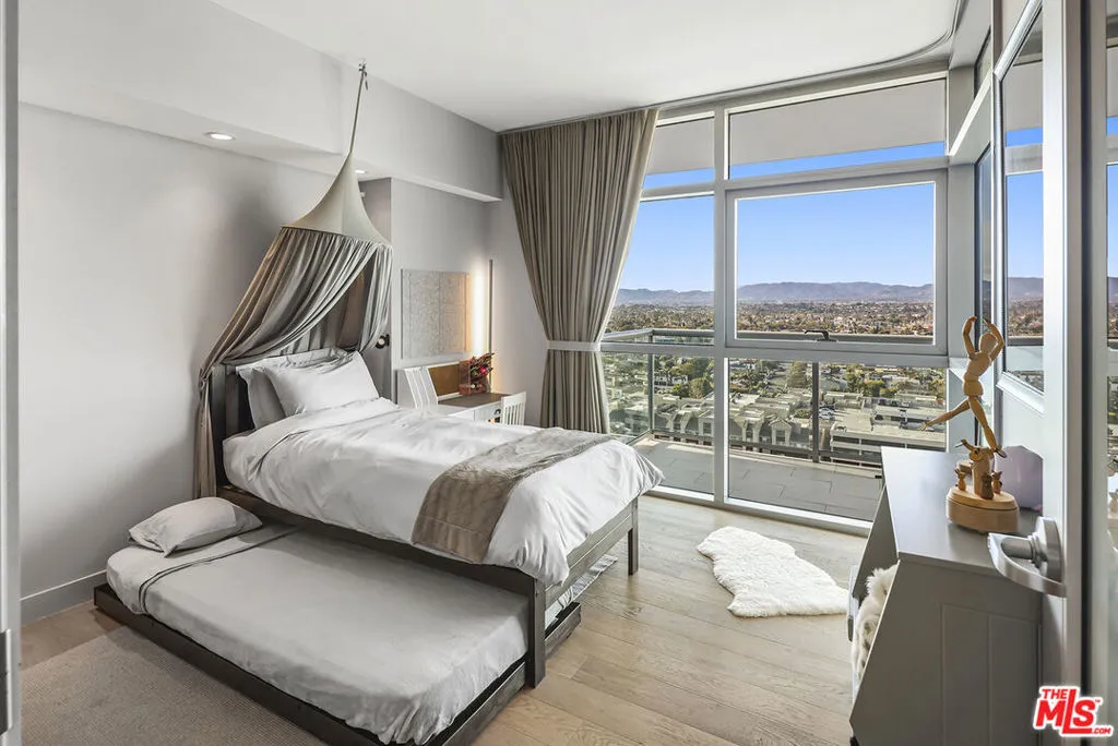 13700 Marina Pointe Drive 1620, Marina Del Rey, California 90292 home-pic-29