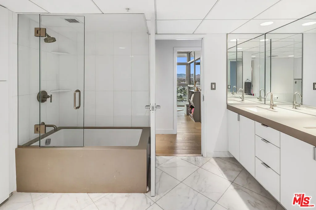 13700 Marina Pointe Drive 1620, Marina Del Rey, California 90292 home-pic-32