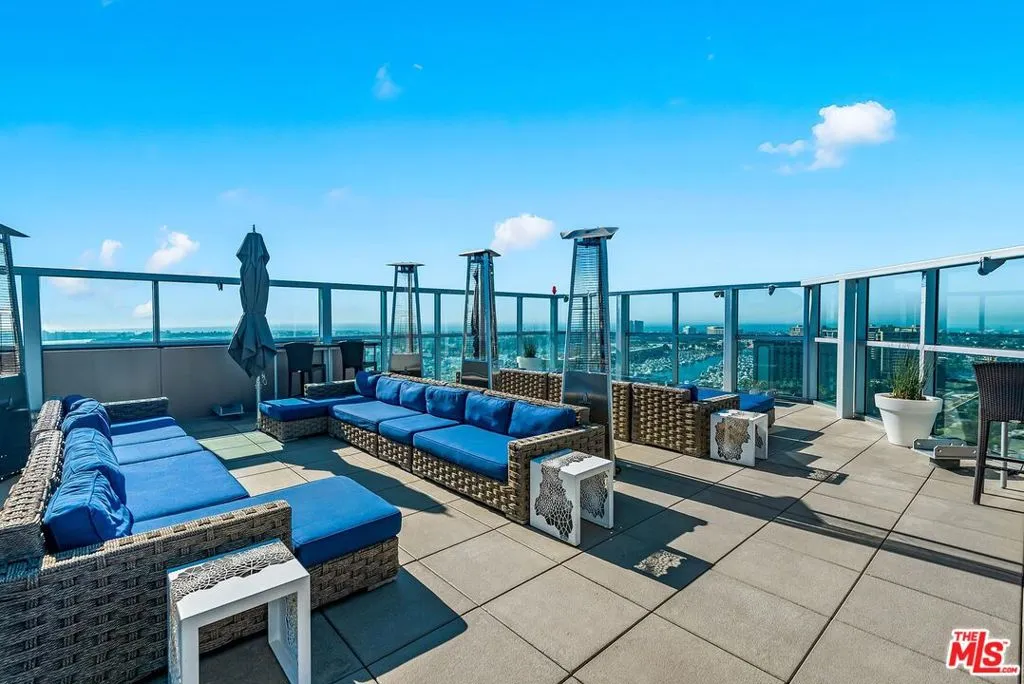 13700 Marina Pointe Drive 1620, Marina Del Rey, California 90292 home-pic-73