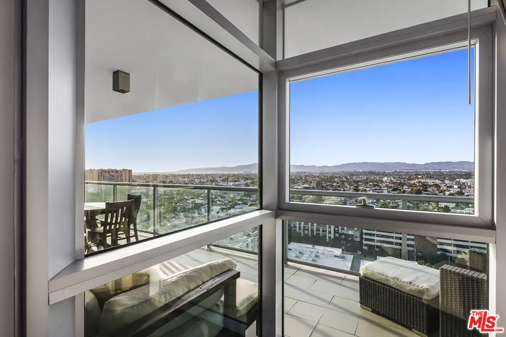 13700 Marina Pointe Drive 1620, Marina Del Rey, California 90292 home-pic-23