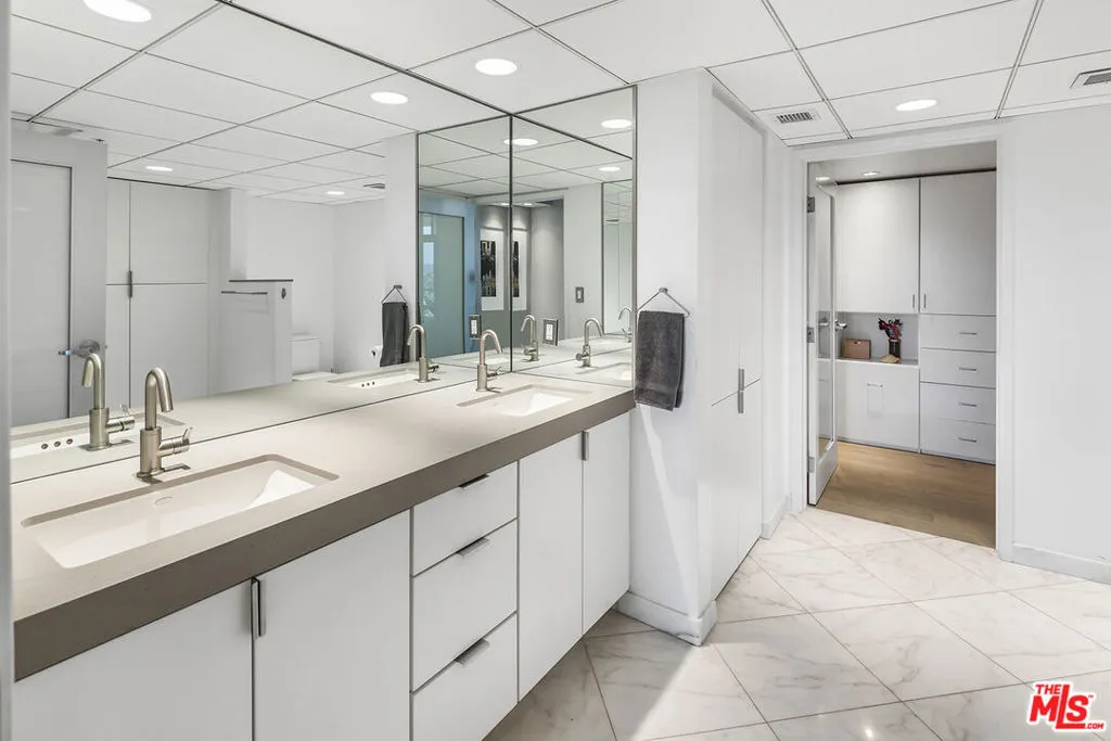 13700 Marina Pointe Drive 1620, Marina Del Rey, California 90292 home-pic-31