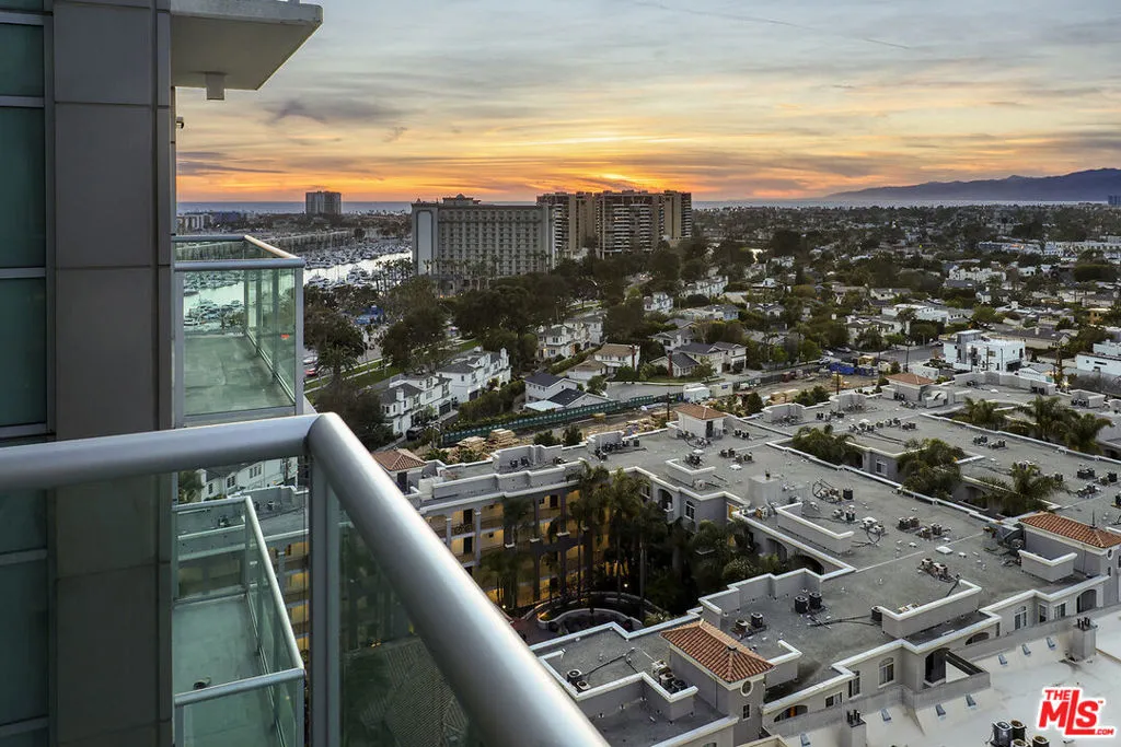 13700 Marina Pointe Drive 1620, Marina Del Rey, California 90292 home-pic-43
