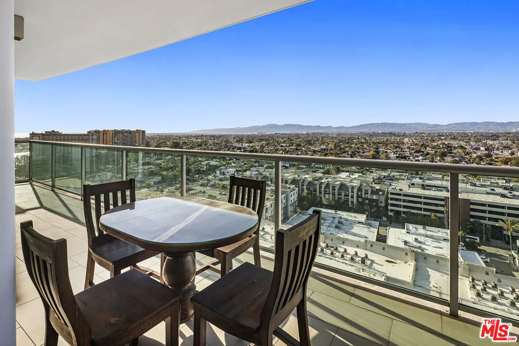 13700 Marina Pointe Drive 1620, Marina Del Rey, California 90292 home-pic-18