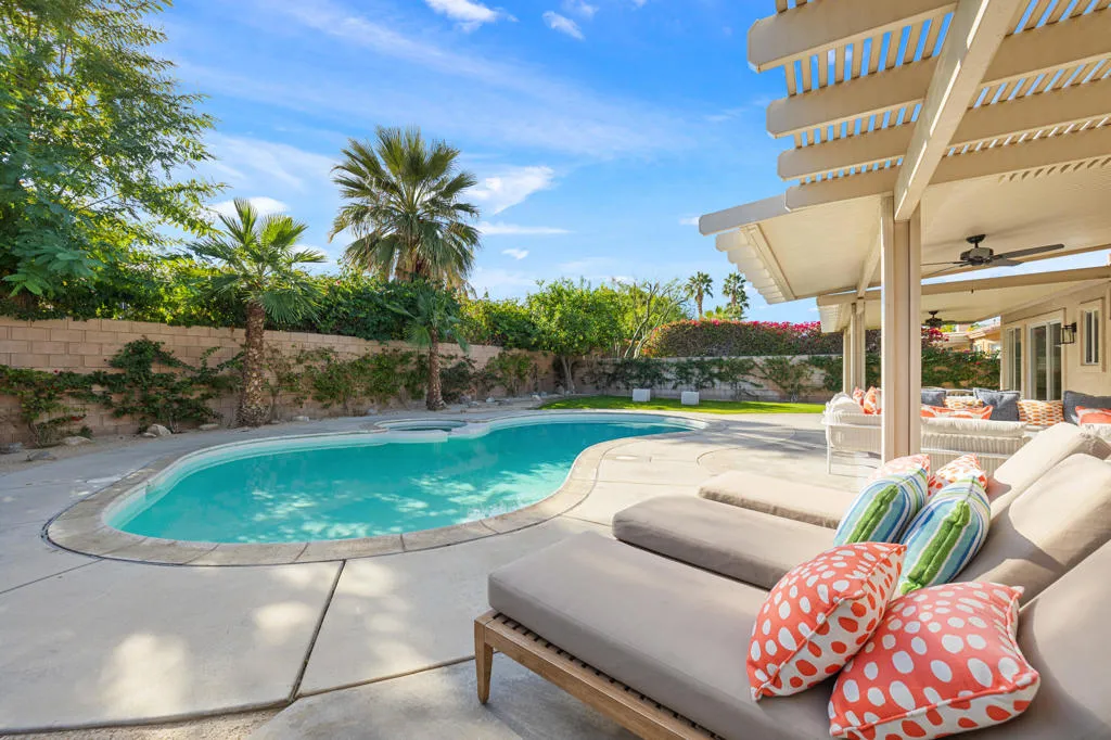 79381 Sierra Vista, La Quinta, California 92253 home-pic-2