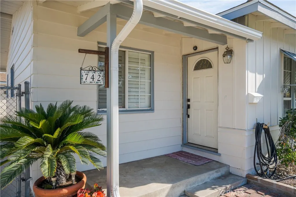 742 N Aguirre, San Dimas, California 91773 home-pic-2