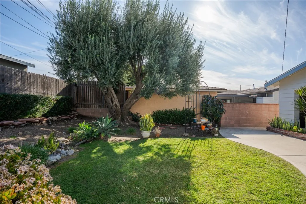 742 N Aguirre, San Dimas, California 91773 home-pic-24