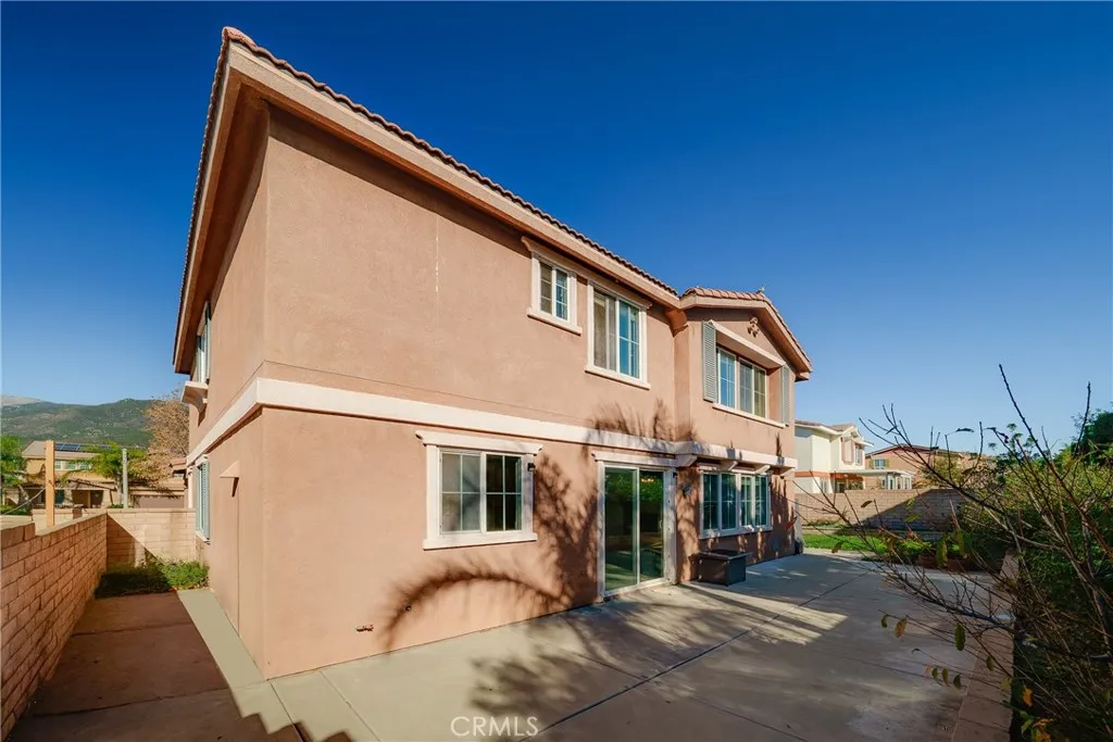 15187 Hawk Street, Fontana, California 92336 home-pic-28