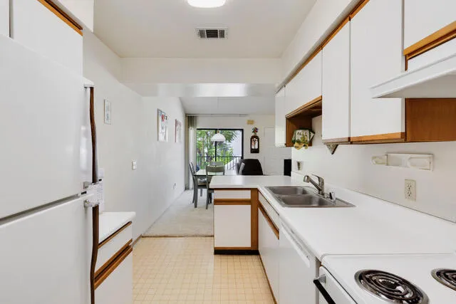 1150 E Amado Road 8a2, Palm Springs, California 92262 home-pic-16