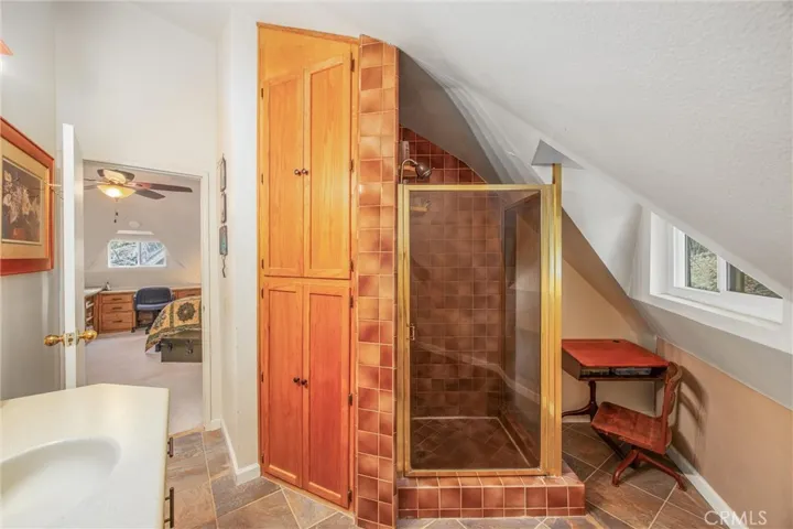 Upstairs Primary Bathroom