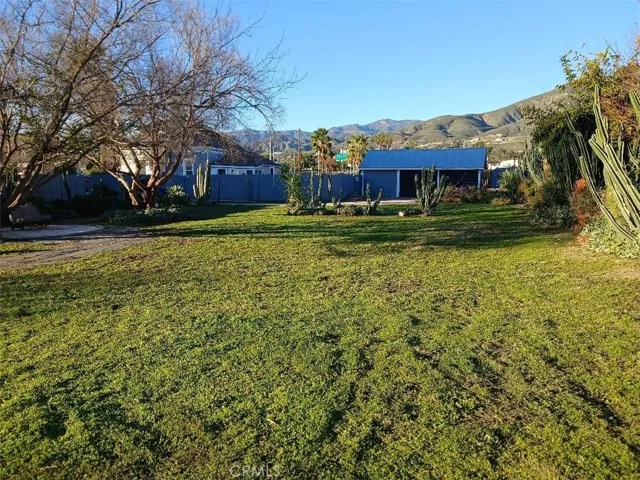 DETACHED GARAGE IN FOREGROUND
