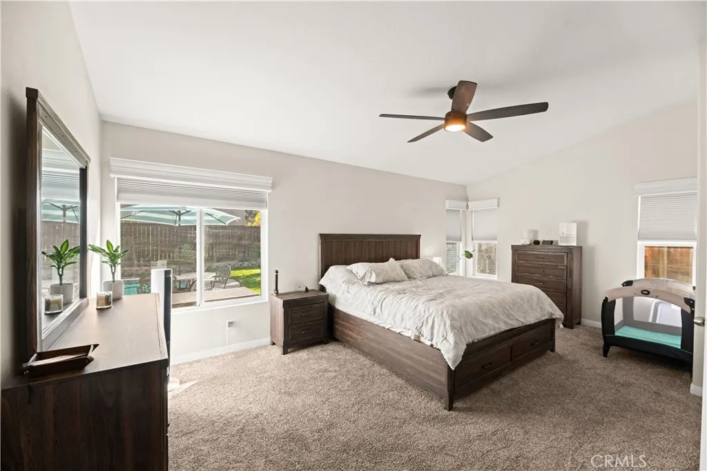 32816 Autumn Wood Cir, Lake Elsinore, California 92530 home-pic-23