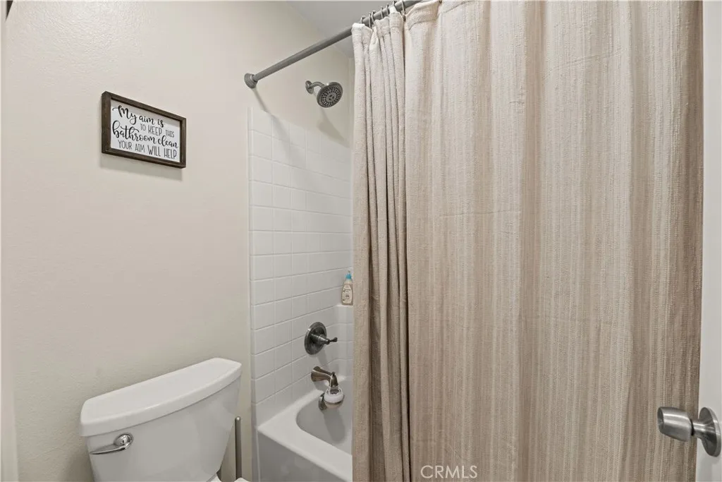 32816 Autumn Wood Cir, Lake Elsinore, California 92530 home-pic-31