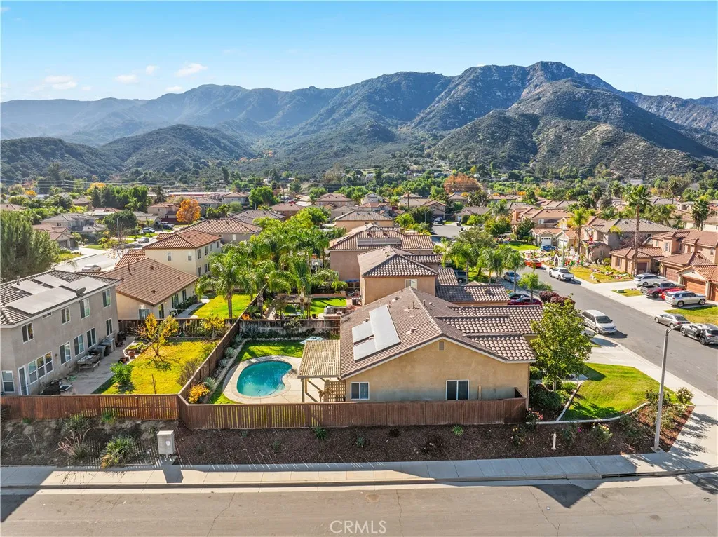 32816 Autumn Wood Cir, Lake Elsinore, California 92530 home-pic-45
