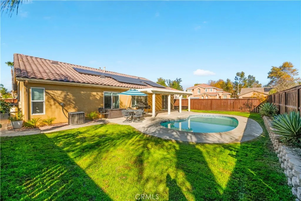 32816 Autumn Wood Cir, Lake Elsinore, California 92530 home-pic-41