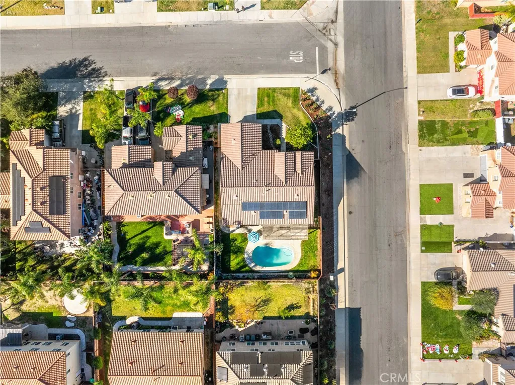 32816 Autumn Wood Cir, Lake Elsinore, California 92530 home-pic-6