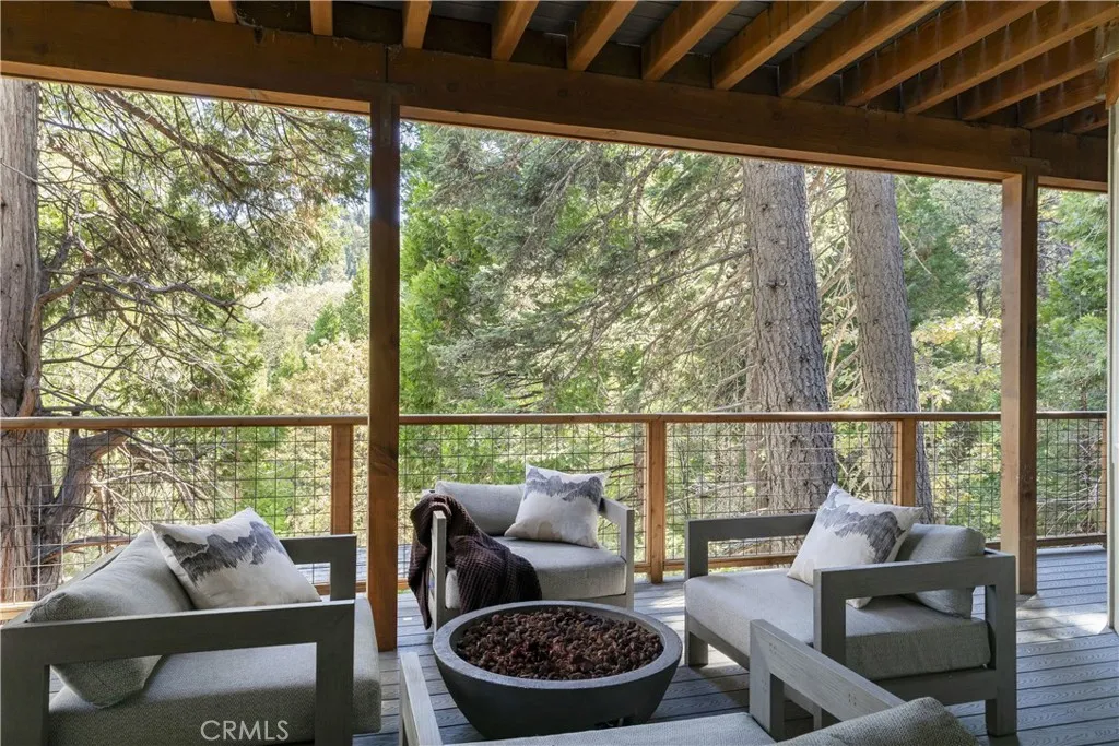 388 Primrose Circle, Lake Arrowhead, California 92352 home-pic-25