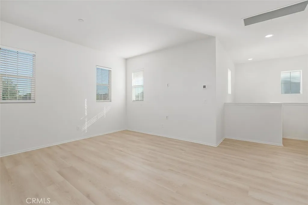 3146 S. Hampton Way, Ontario, California 91761 home-pic-9