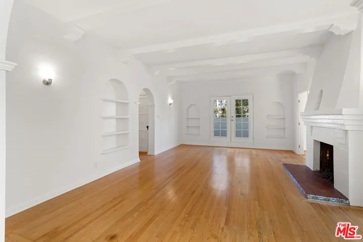 7972 Blackburn Avenue, Los Angeles, California 90048