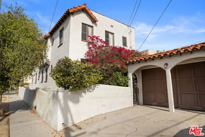 7972 Blackburn Avenue, Los Angeles, California 90048