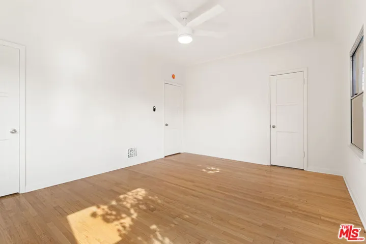 7972 Blackburn Avenue, Los Angeles, California 90048