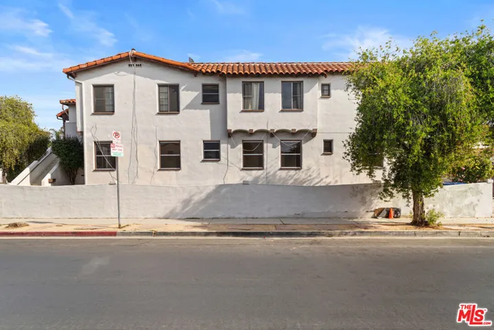 7972 Blackburn Avenue, Los Angeles, California 90048