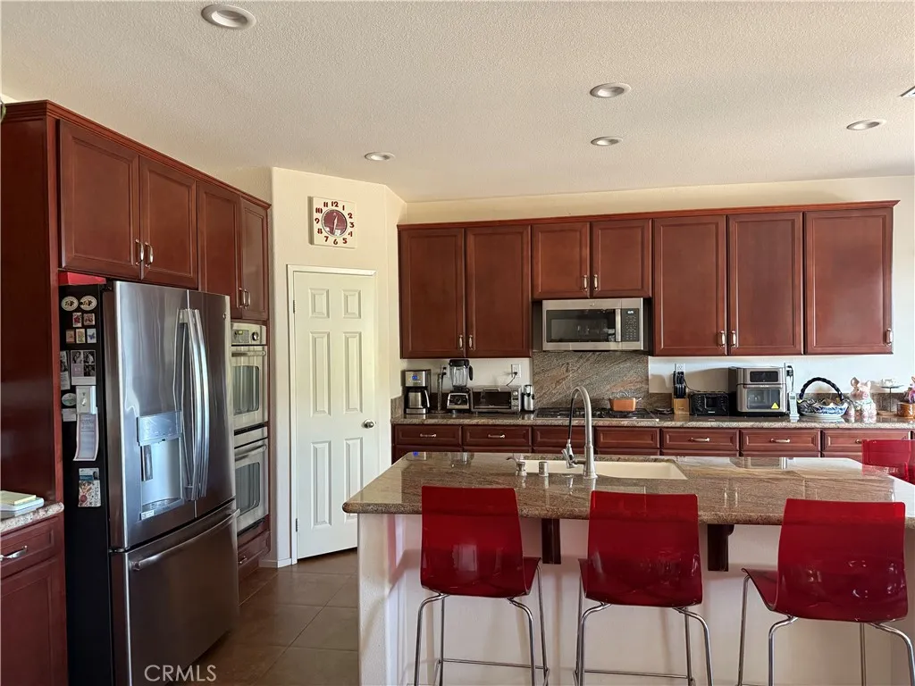 34271 San Simeon Street, Temecula, California 92592 home-pic-4