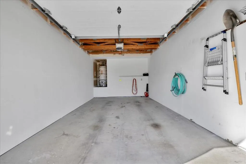 3081 Sunflower Circle W, Palm Springs, California 92262 home-pic-35