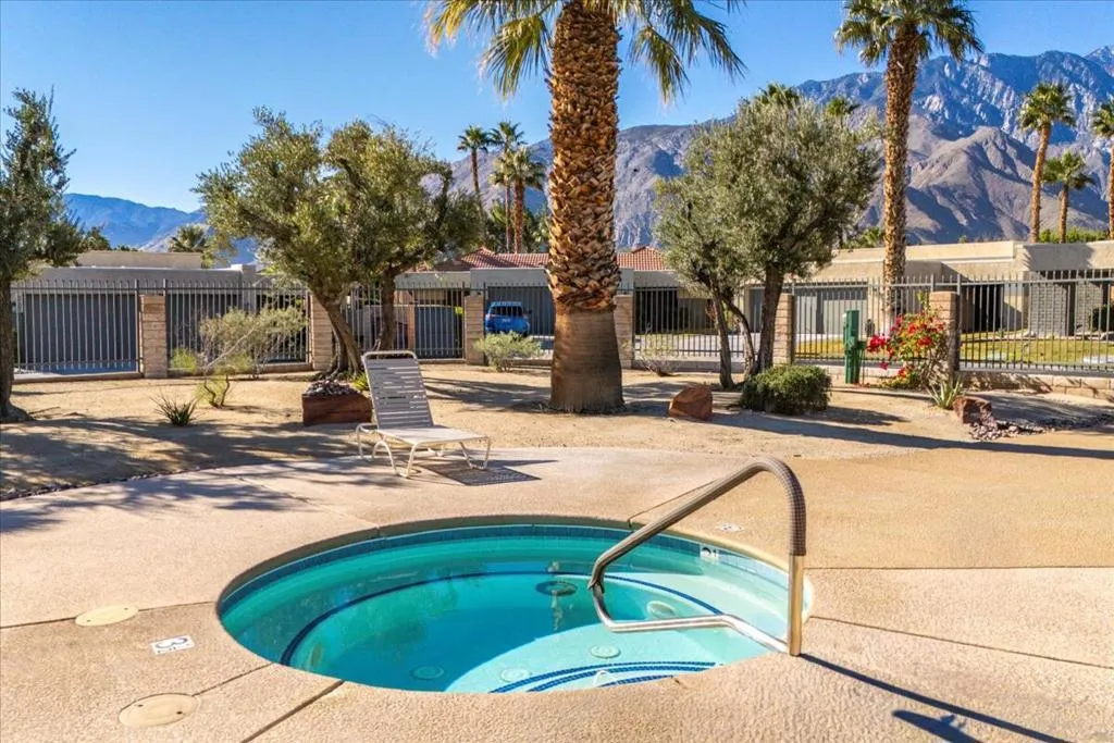 3081 Sunflower Circle W, Palm Springs, California 92262 home-pic-46