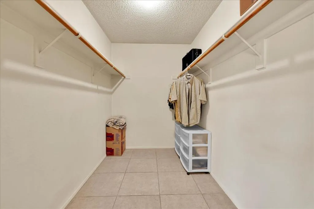 3081 Sunflower Circle W, Palm Springs, California 92262 home-pic-23