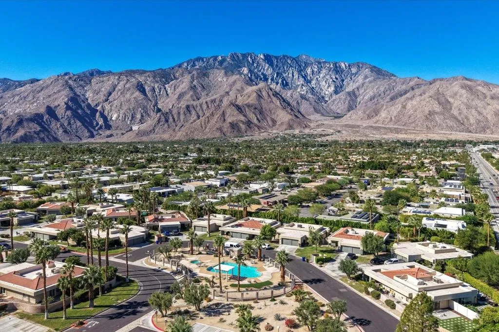 3081 Sunflower Circle W, Palm Springs, California 92262 home-pic-61