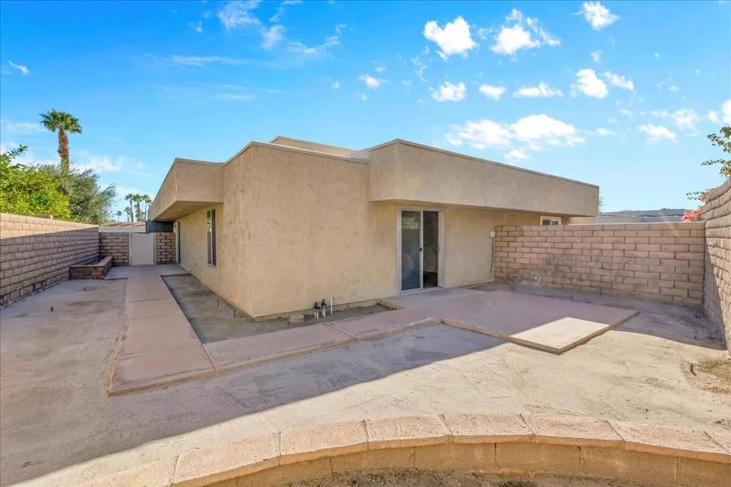 3081 Sunflower Circle W, Palm Springs, California 92262 home-pic-31