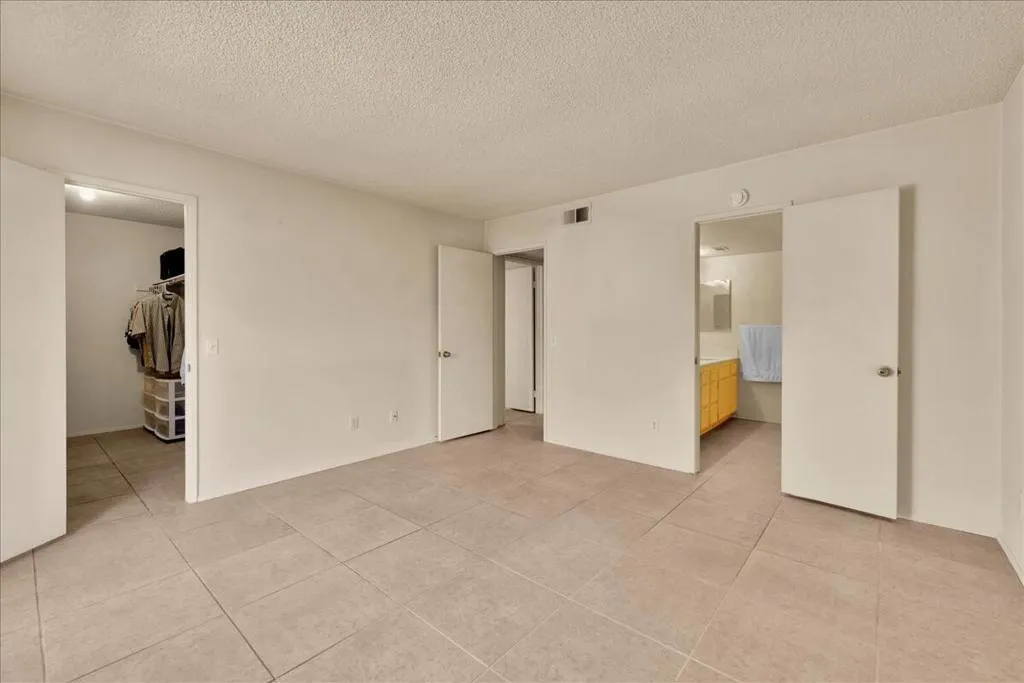 3081 Sunflower Circle W, Palm Springs, California 92262 home-pic-19