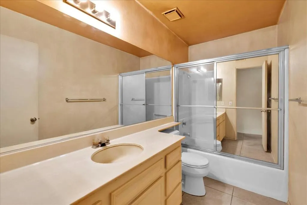 3081 Sunflower Circle W, Palm Springs, California 92262 home-pic-26