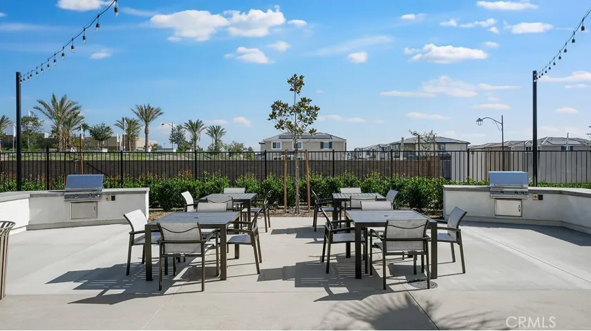 Renessaince Amenities