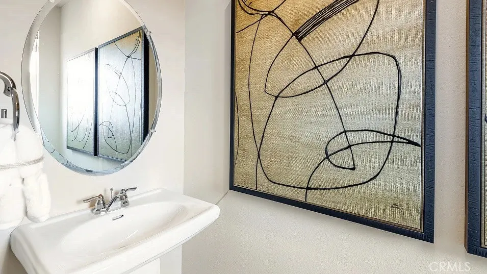 1676 Phantom Lane, Rialto, California 92376 home-pic-6