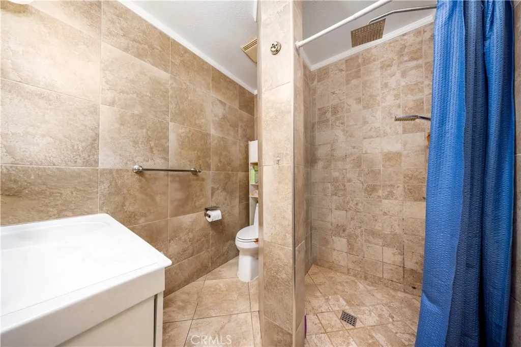 16151 E Kingside, Covina, California 91722 home-pic-6