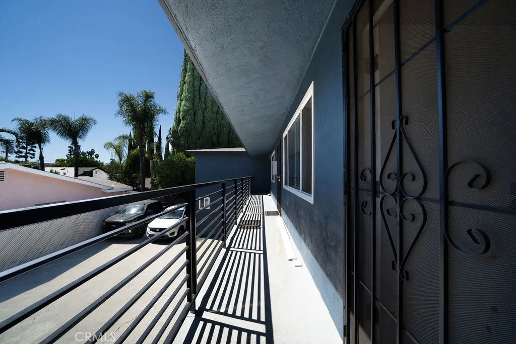 11221 Pangborn Avenue, Downey, California 90241 home-pic-7