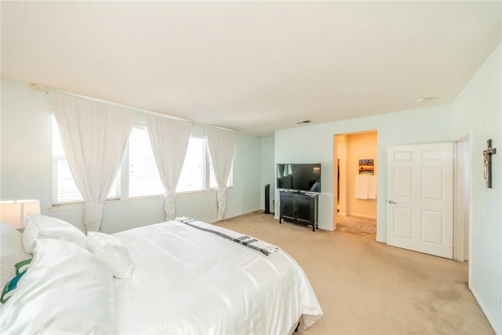 Primary suite