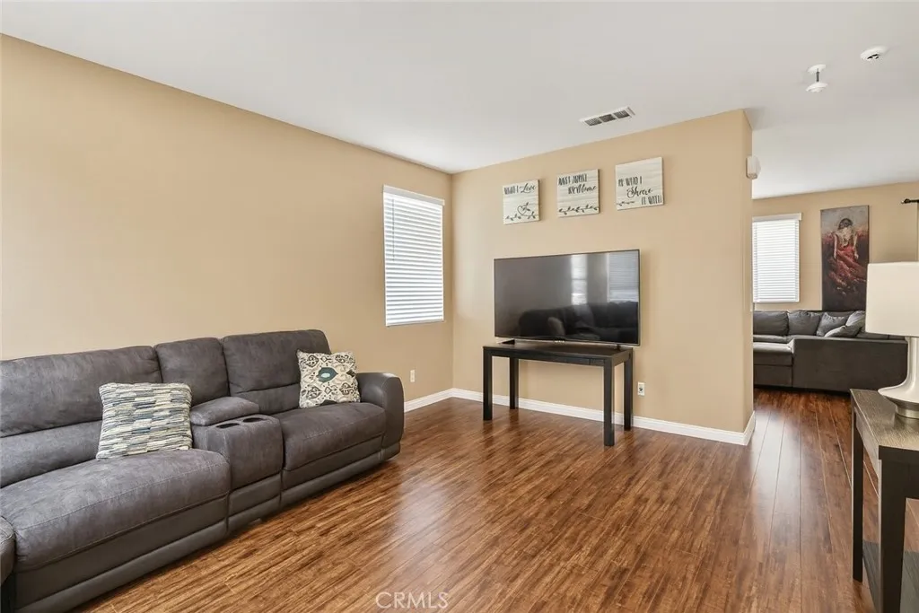 13674 Buena Vista, Hesperia, California 92344 home-pic-3