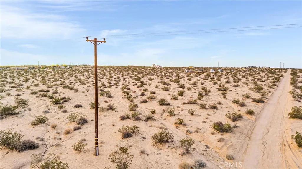 68476 Pole Line, 29 Palms, California 92277 home-pic-19