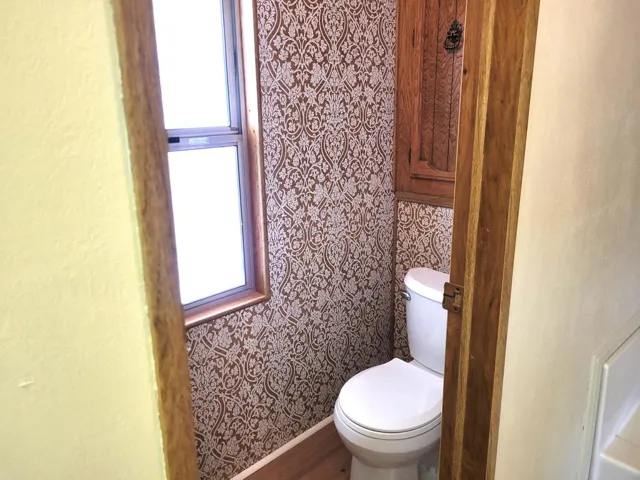 Primary Bath Water Closet