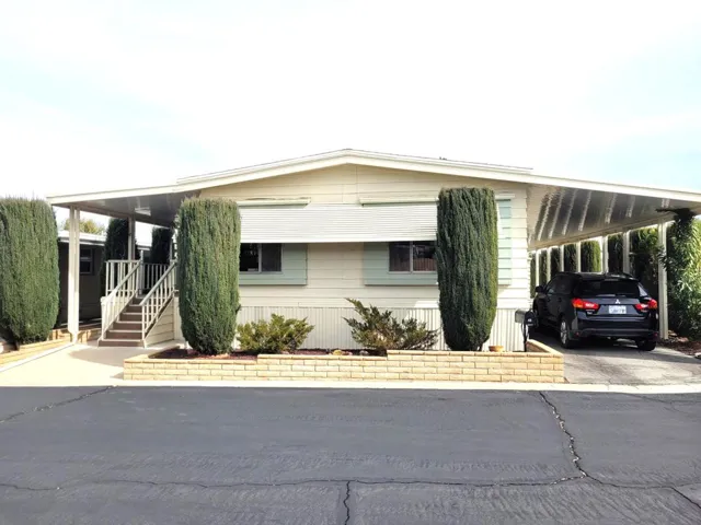 Country Club Estates #40