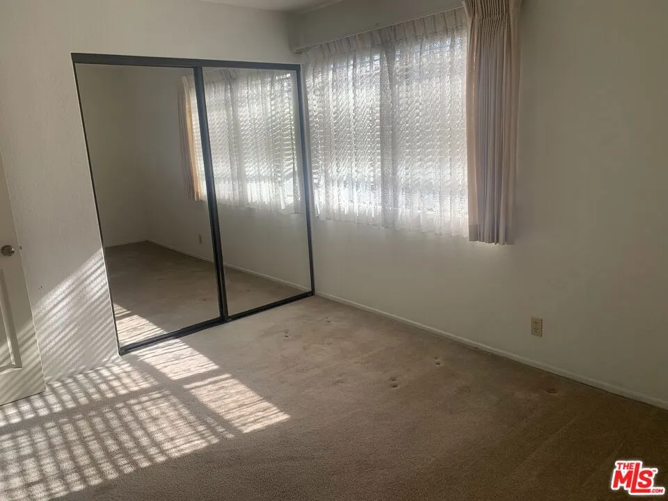 3723 Emerald Street B, Torrance, California 90503 home-pic-11