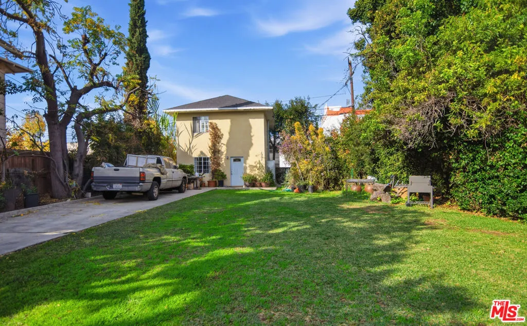 1331 12th Avenue, Los Angeles, California 90019 home-pic-0