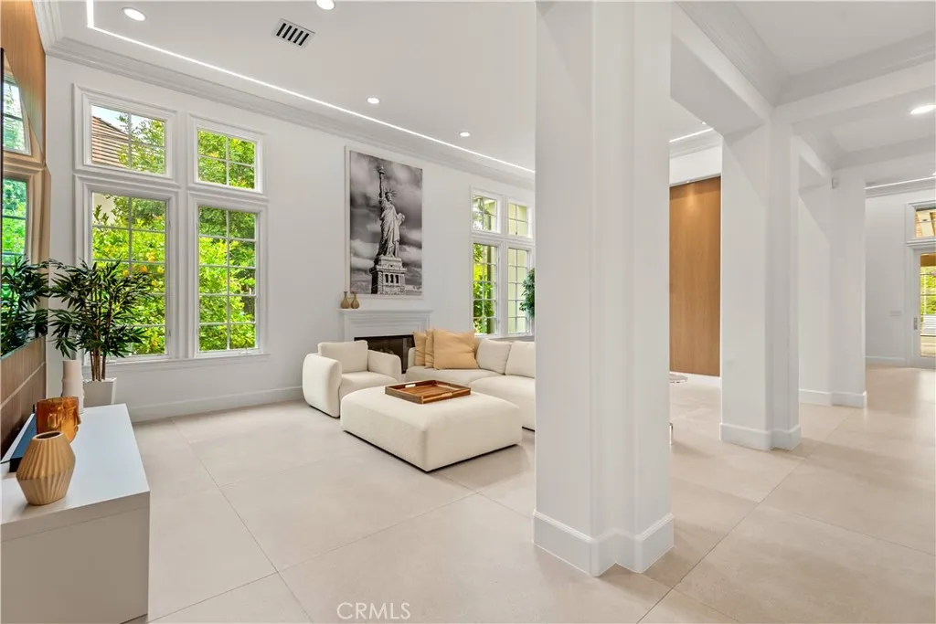 gallery-image 4