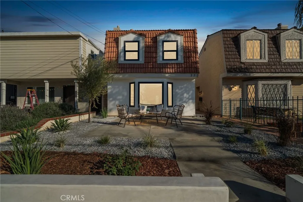 332 Flint Avenue, Long Beach, California 90814 home-pic-0