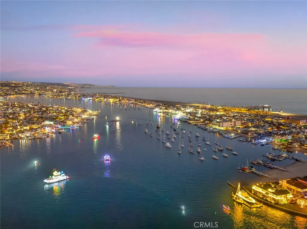 417 E Bay, Newport Beach, California 92661 home-pic-73