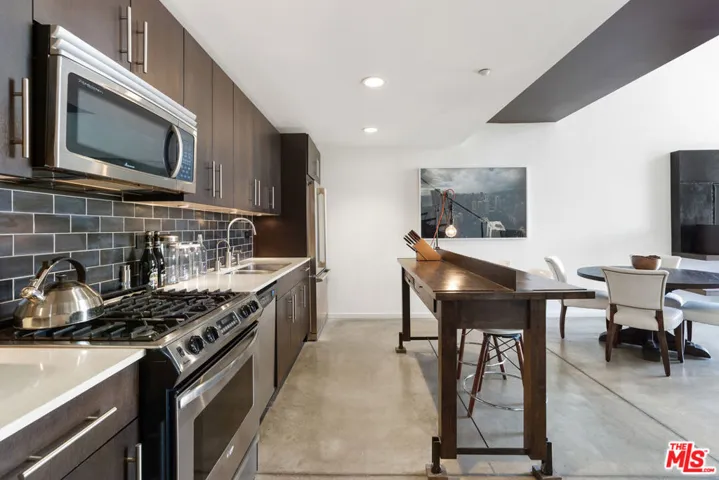 4111 W Sunset Boulevard 546, Los Angeles, California 90029