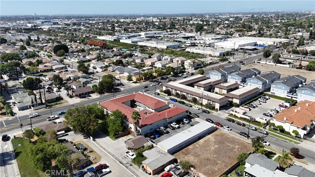 17100 Downey Avenue, Bellflower, California 90706 home-pic-8